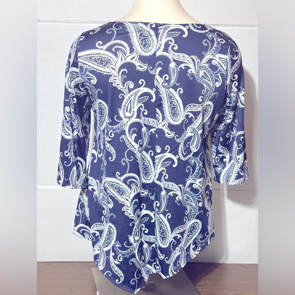 Star Vixen 3X jagged him 27”/31” L. 22” p2p 3/4 length sleeve navy blue/white. - Picture 5 of 7